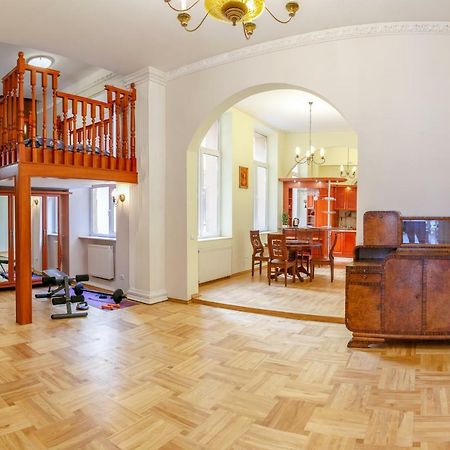 Grand Lviv Apartment I ภายนอก รูปภาพ