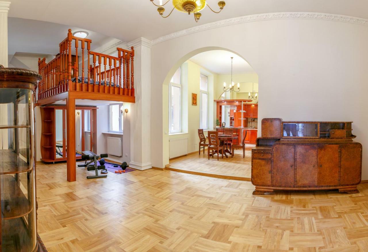 Grand Lviv Apartment I ภายนอก รูปภาพ