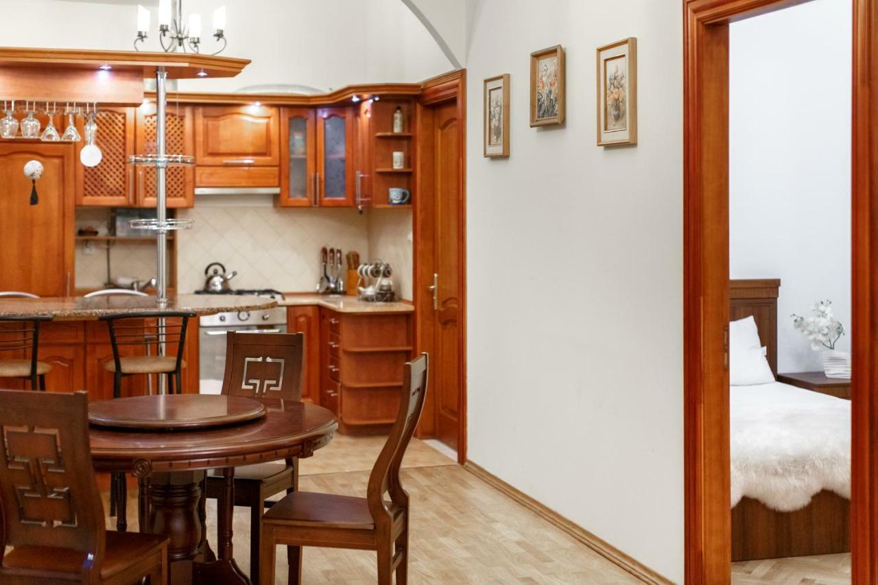Grand Lviv Apartment I ภายนอก รูปภาพ